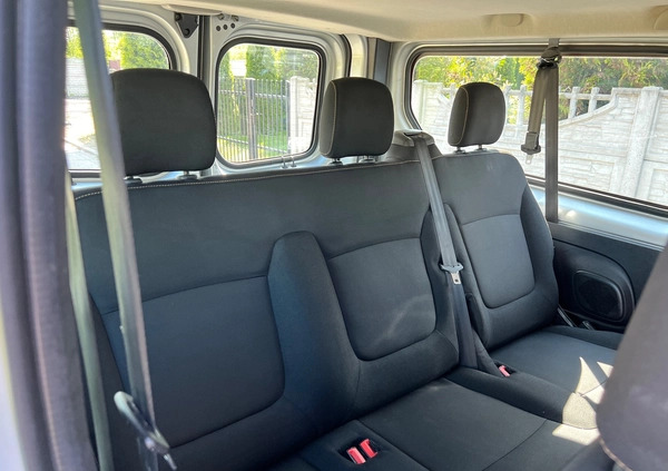 Renault Trafic cena 59900 przebieg: 155000, rok produkcji 2017 z Mrocza małe 254